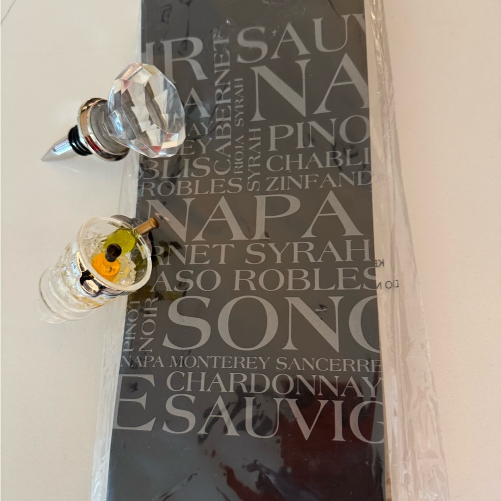 Wine Bottle Stopper Set with Crystal and Glass Accents and wine themed bag set.